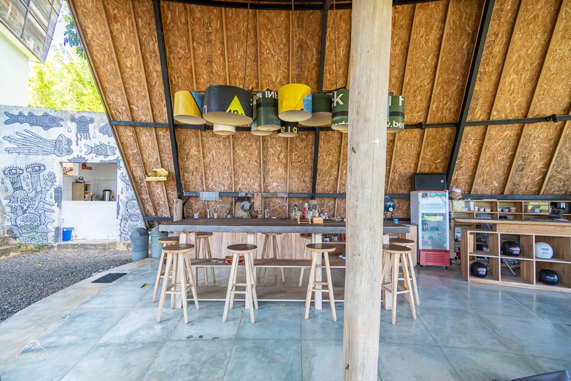 Bong Hostel Nusa Lembongan Eksteriør billede