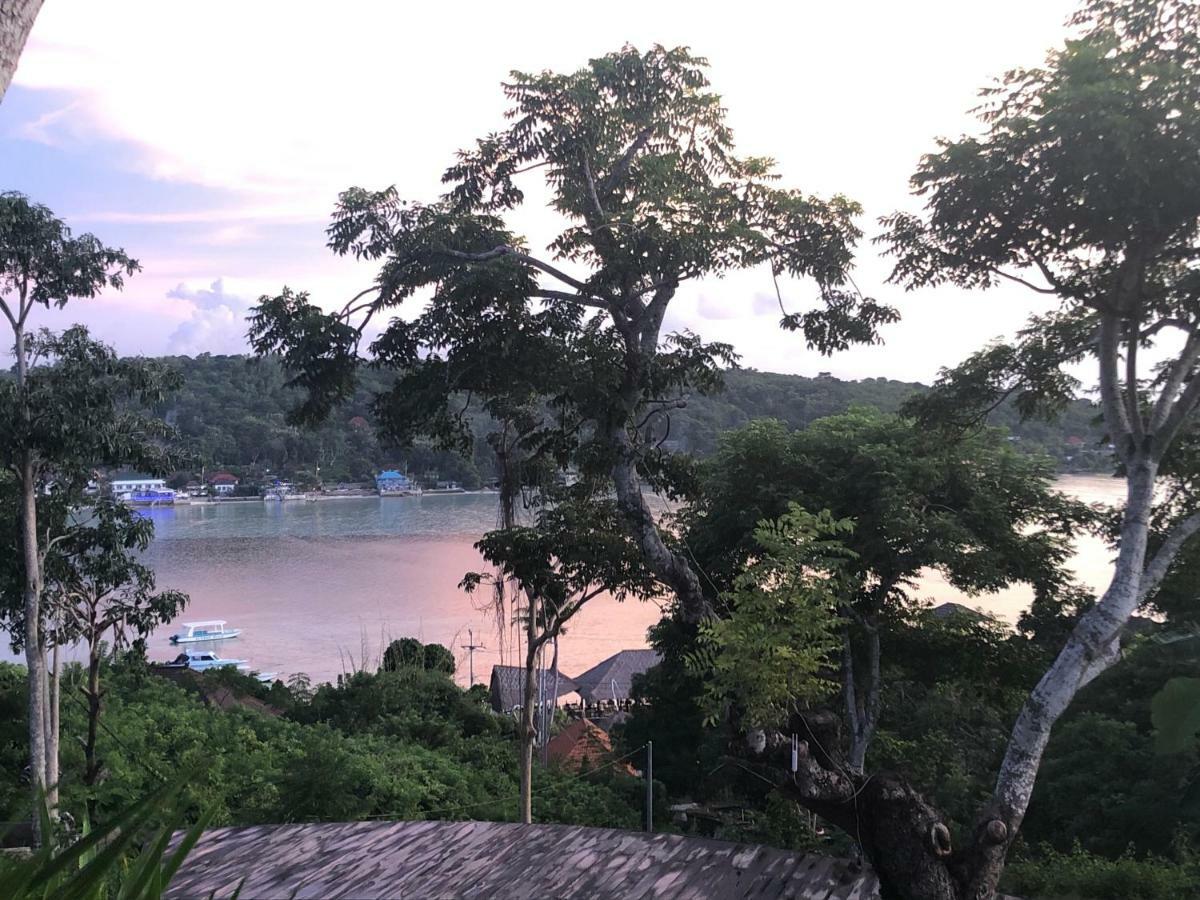 Bong Hostel Nusa Lembongan Eksteriør billede